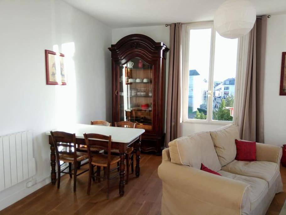 Appartement entier, Apartment with Lake View in Chinon, Vallée de la Loire
