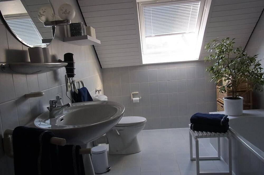 Ganze Wohnung, Ferienwohnung Lauströer - 2-Bett-Appartment in Schweich, Moseleifel