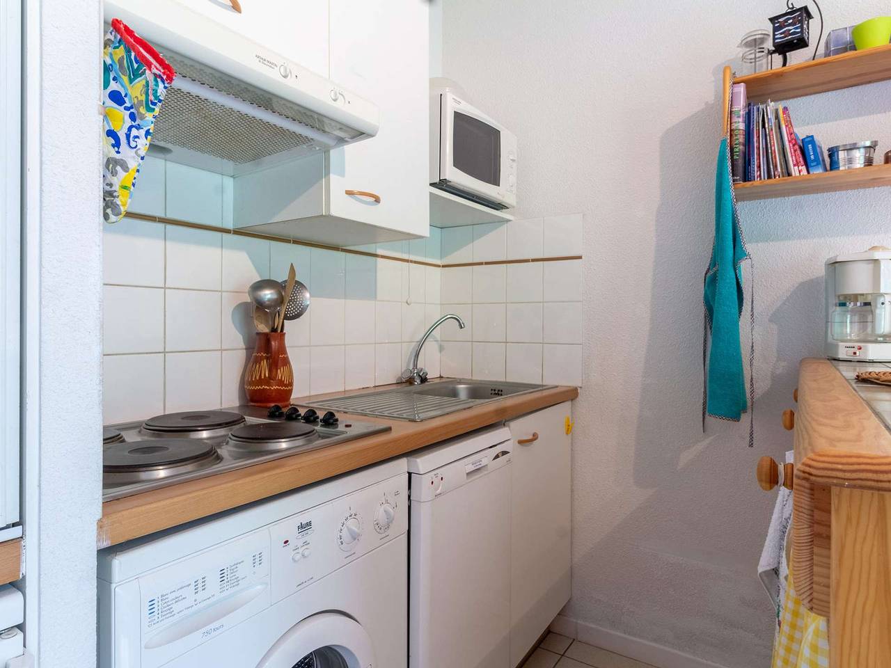 Ganze Wohnung, Ruhige 3-Zimmer-Wohnung mit Garten, Parkplatz und Bergblick, für 6 Personen. in Esquièze-Sère, Nationalpark Pyrenäen