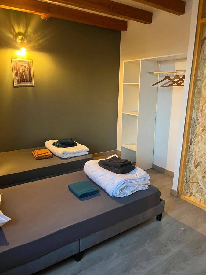 Gîte pour 8 personnes, avec Vue dans Beaurepaire - 2