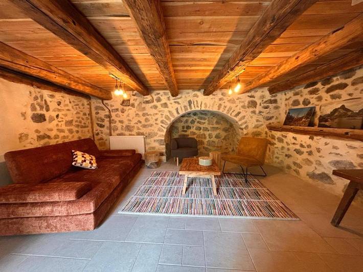 Location de vacances pour 2 personnes, avec vue et jardin à Saint-Martin-de-Queyrières - 4