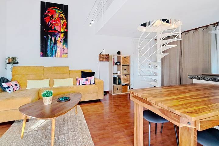 Gîte pour 6 personnes, avec terrasse, adapté aux familles dans Plage Des Capucins La Ciotat - 2