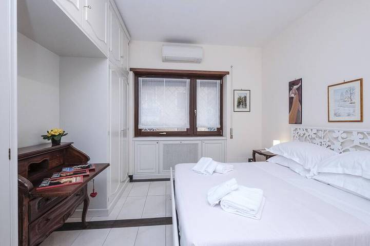 Ganze Wohnung, Monteverde, Spacious Apartment with Garage in Rom, Rom Provinz
