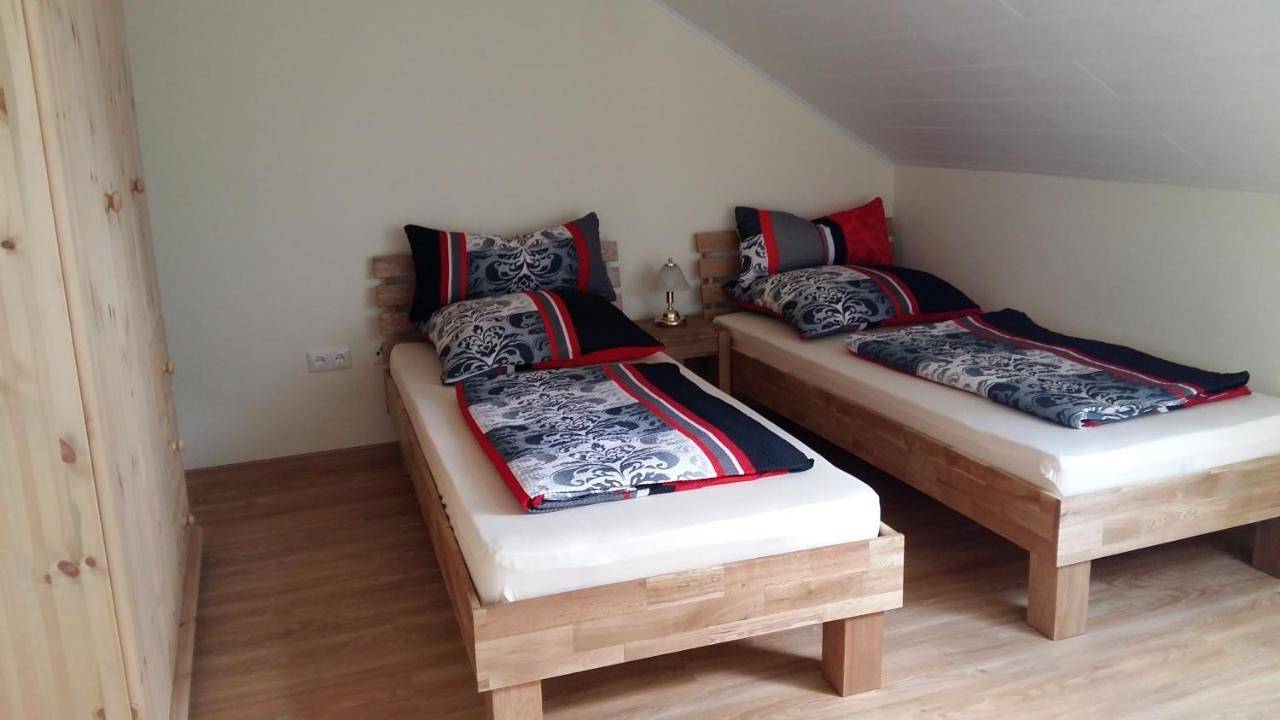 Ganze Wohnung, Apartment with Garden View in Büchelkühn, Schwandorf