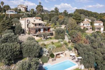 Villa pour 8 personnes, avec jardin dans Golfe-Juan