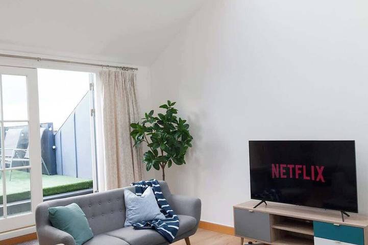 Holiday apartment for 6 people, with balcony in Wirral