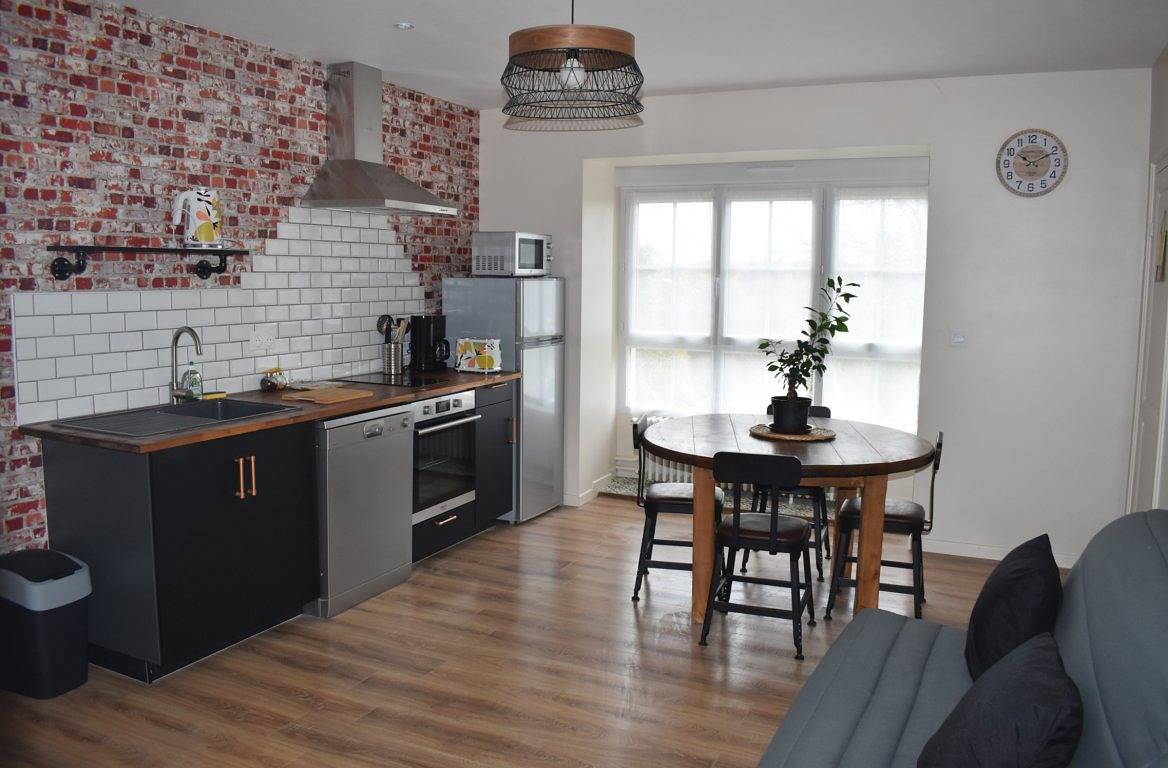 Appartement entier, La Créolina, appartement 500 m des Thermes in Jonzac, Région de Jonzac
