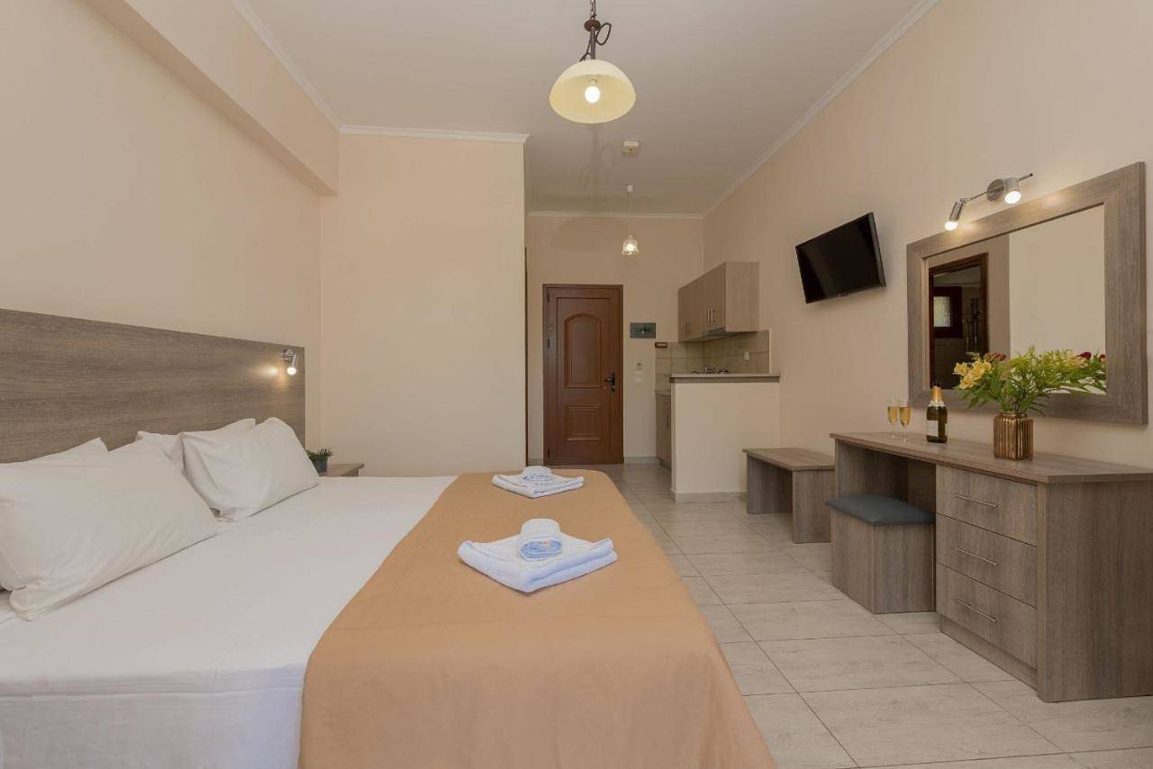 Costas Studios - 450m from Argassi center, by Zantewize in Argassi, Zakynthos