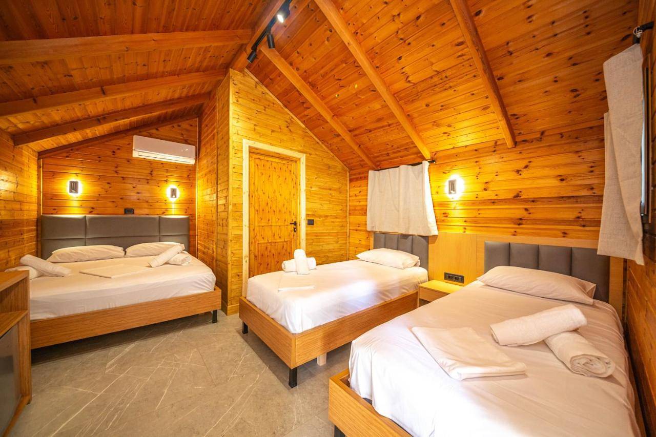 Lodges Shen Nikolla in Dhërmi, Himarë