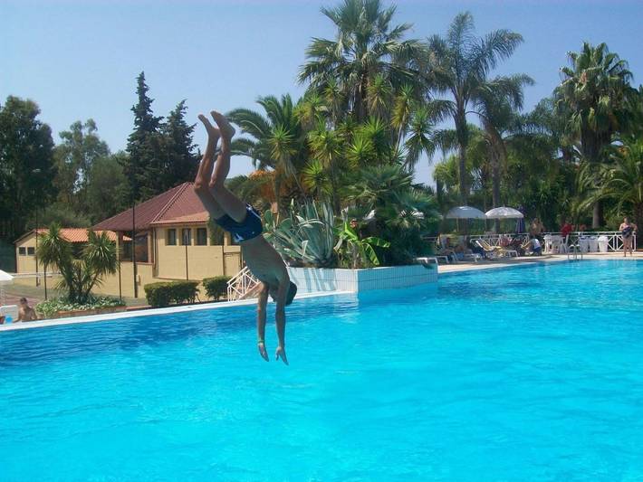 Appart’hôtel pour 5 personnes, avec vue et piscine ainsi que jardin et bassin pour enfant - 1