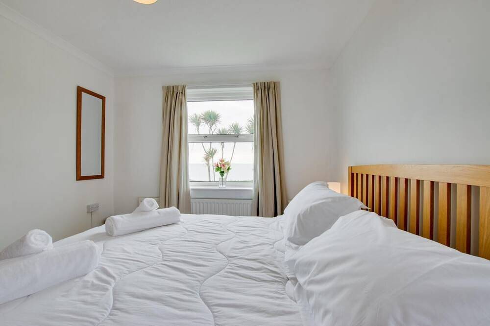 3 Bed in Perranuthnoe (oc-4withe) in Cornwall
