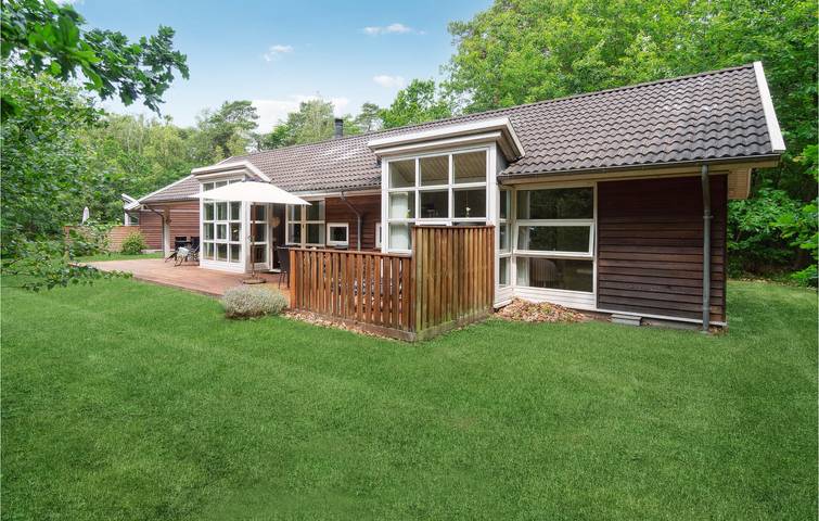 Feriehus for 6 personer med terrasse in Hasle, Bornholm