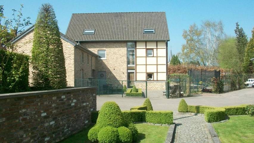 Vakantiehuis voor 8 personen, met tuin en uitzicht in Voeren