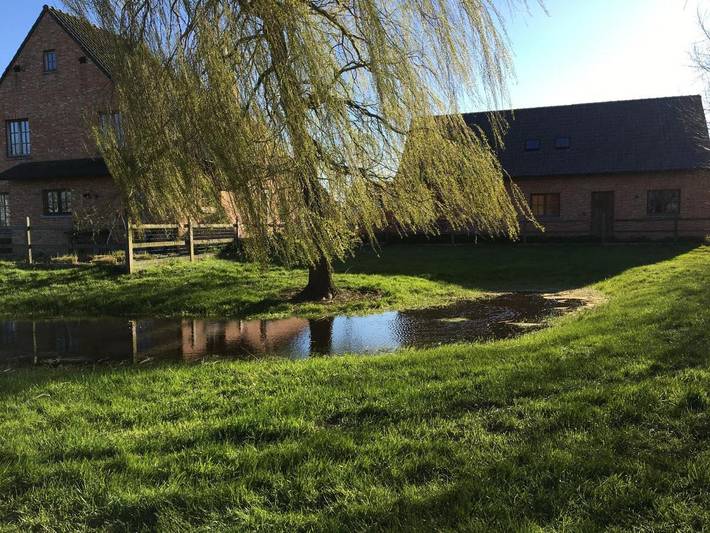 Location de vacances pour 6 personnes, avec terrasse et jardin à Torhout