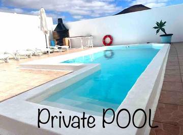 Gîte pour 4 personnes, avec terrasse et piscine dans Tahiche