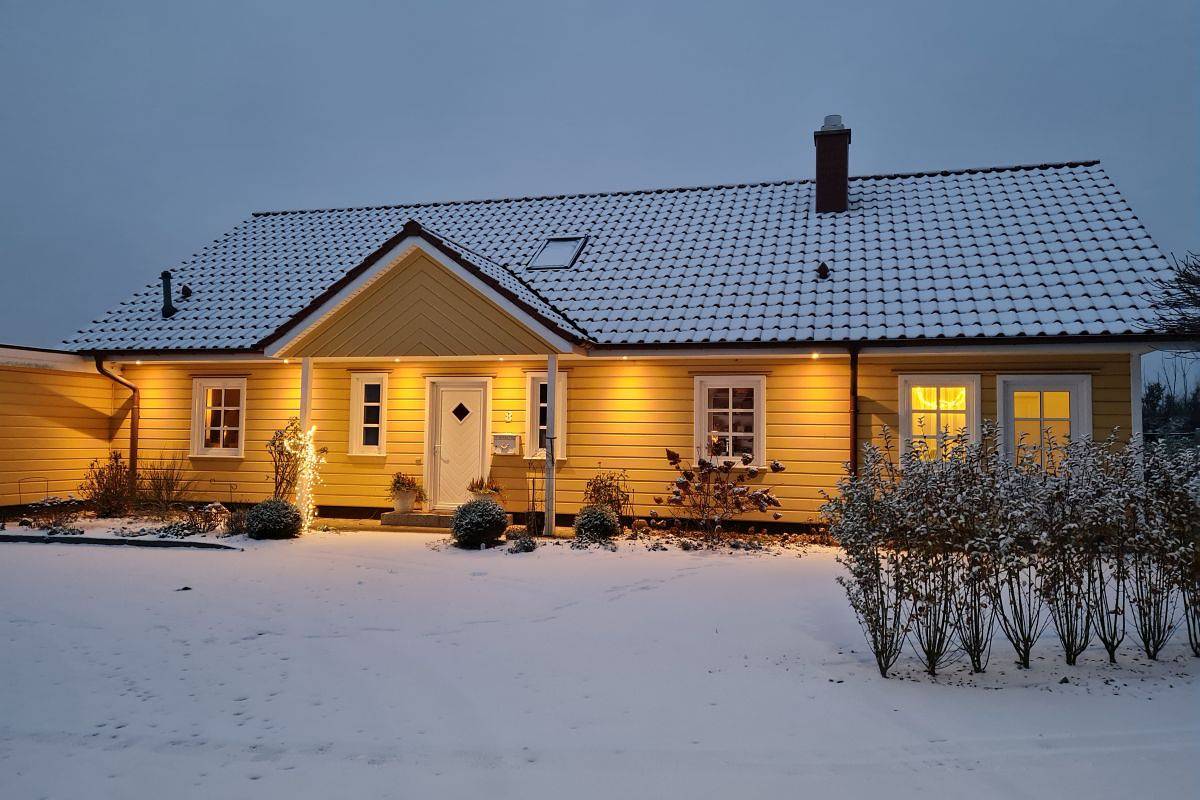 Hel ferielejlighed, Ferienwohnung Sonnenhaus - holiday flat-2-rooms in Lund (Husum), Husum (Slesvig)