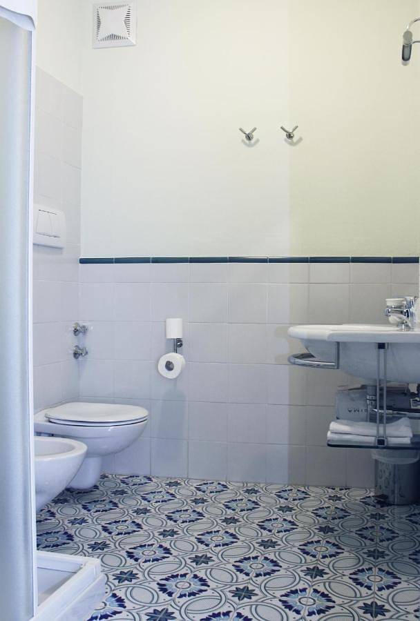 Hôtel pour 3 personnes, avec vue et jardin à Cles - 4