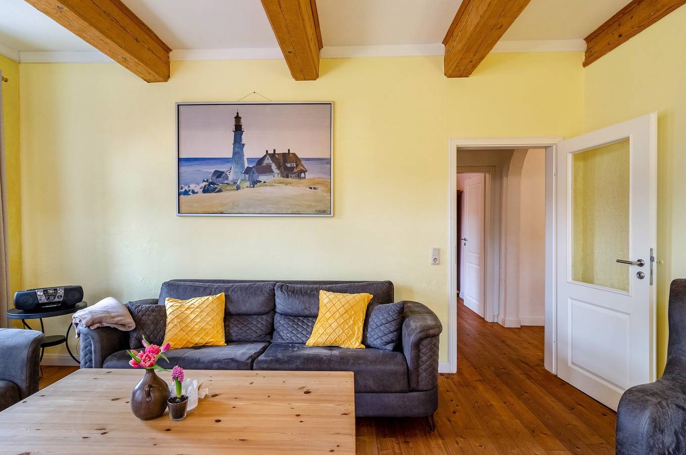 Ganze Wohnung, Ferienwohnung 'Gulfhof Oldersum Erdgeschoss' mit Gemeinschaftsterrasse, Gemeinschaftsgarten und Wlan in Oldersum, Moormerland