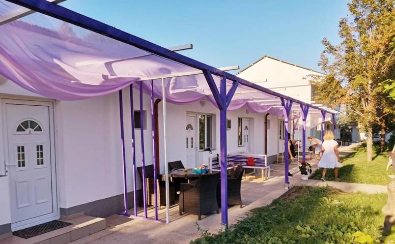Maison d’hôte pour 2 personnes, avec Terrasse et Jardin dans Constanța