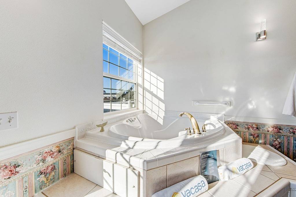 Ganze Wohnung, Ferienwohnung direkt am Strand und Meerblick mit Balkon, Kamin und Wlan! in Ocean Shores Beach, Ocean Shores