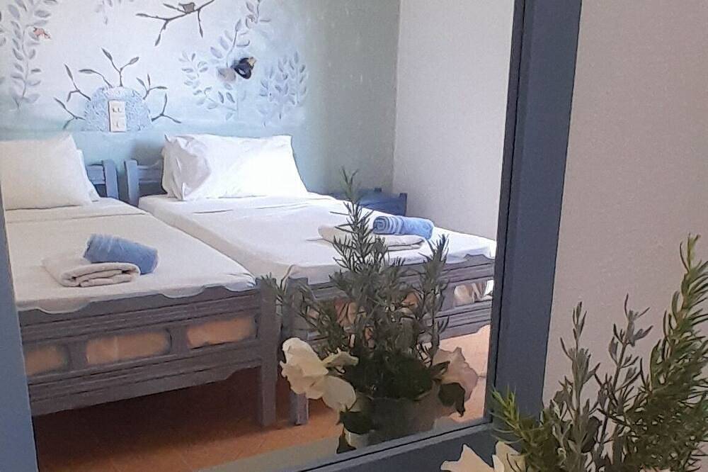 Apartamento entero, Charming studio in lovely Skiathos with Wifi, Ac 400 m from Trulos beach in Achladias, Islas Espóradas