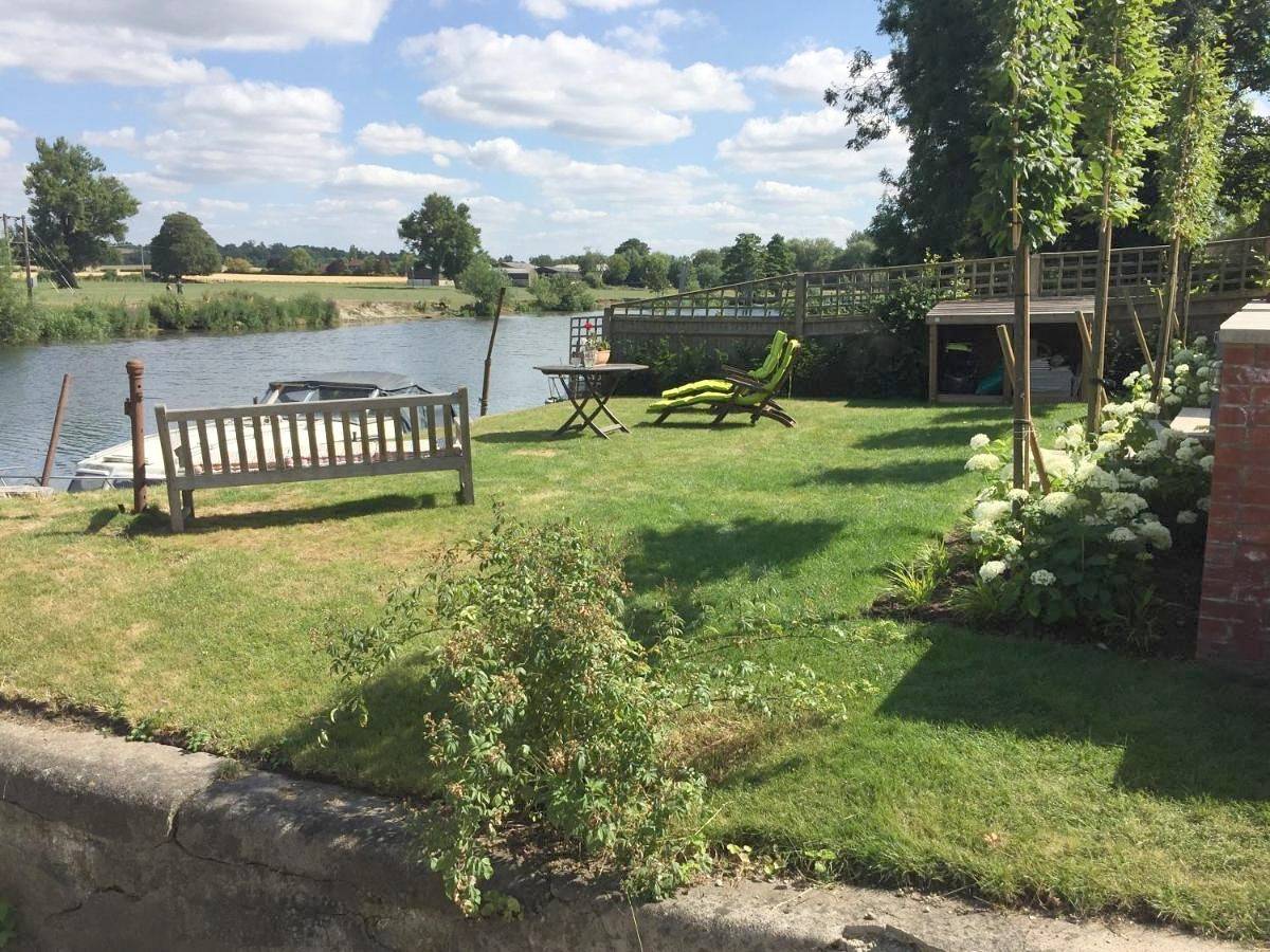 Superior Double or Twin Room in Wallingford, North Wessex Downs