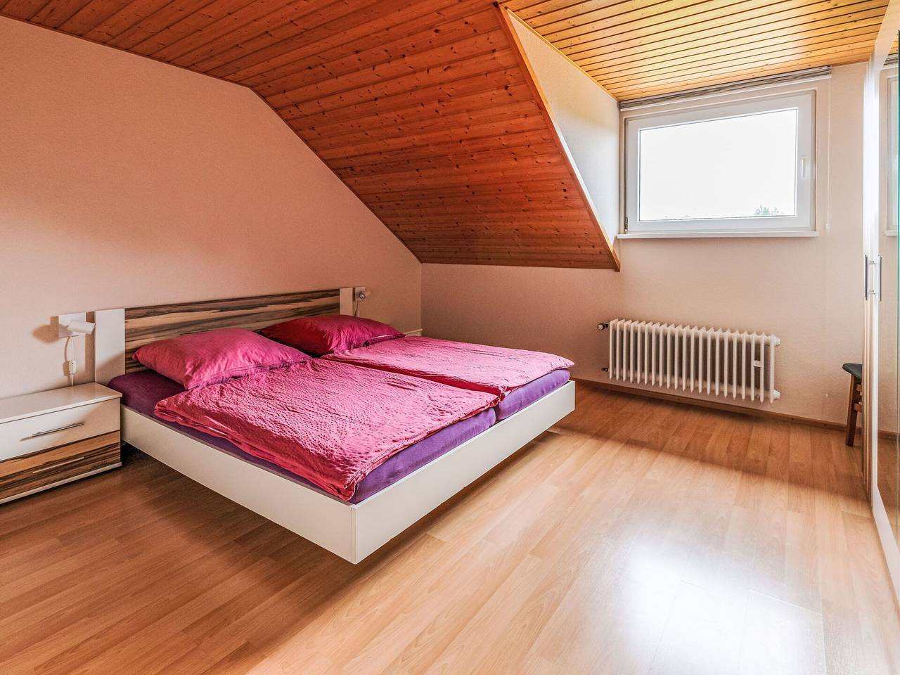 Ganze Wohnung, Helfrichs Ferienwohnung - Helfrichs Ferienwohnung 100.1 in Pirmasens, Landkreis Südwestpfalz