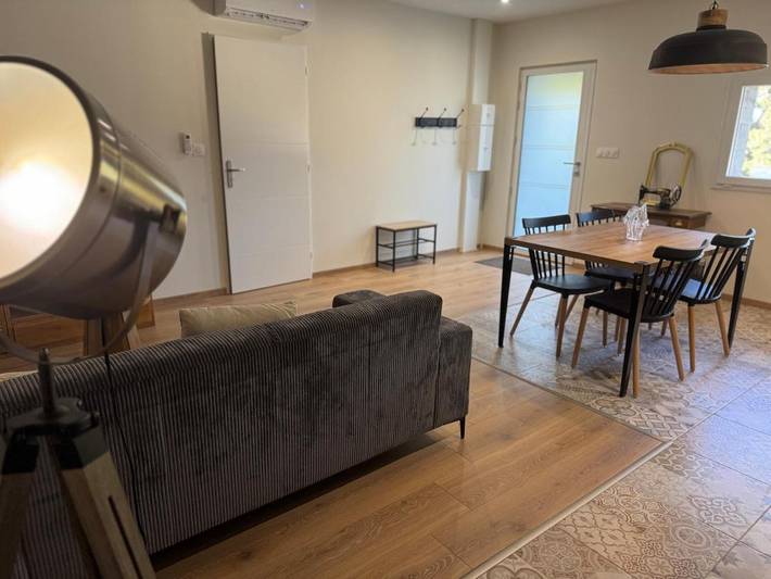 Gîte pour 2 personnes, avec vue ainsi que terrasse et jardin, animaux acceptés à Châteauneuf-du-Rhône - 3