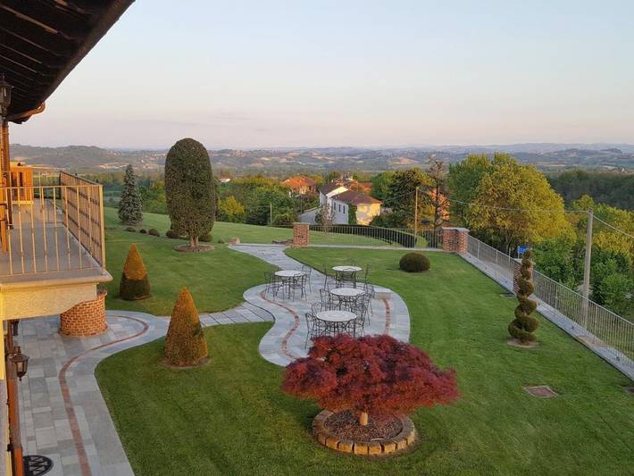 Chambre d’hôte pour 4 personnes, avec piscine ainsi que vue et jardin dans Piémont - 4