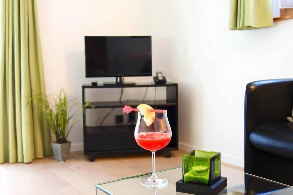 Geheel appartement, Chesa Valetta Giger, public transport included in Bever, Oberengadin