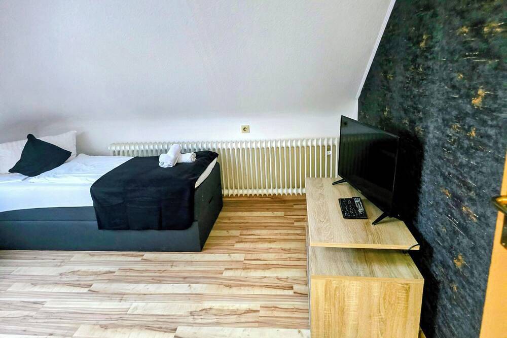 Ganze Wohnung, Monteurwohnungen bei Karlsruhe (Deu|Eng|Bos|Ru) in Karlsbad (Baden), Kraichgau