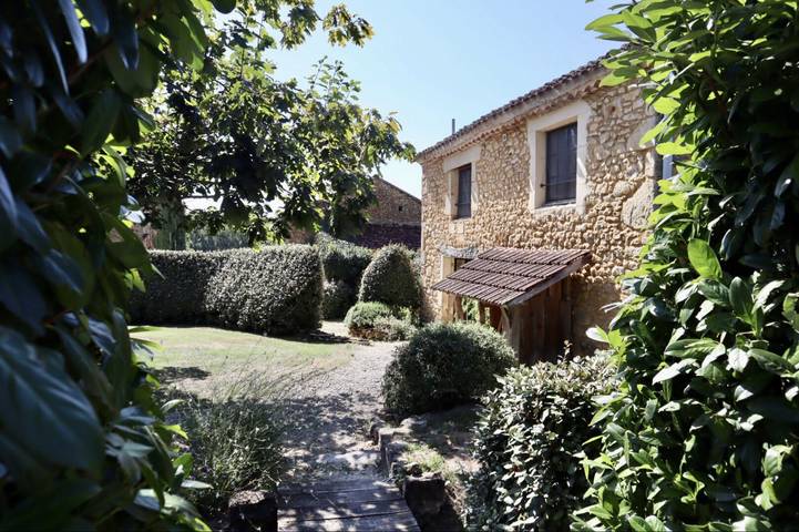 Gîte pour 4 personnes, avec piscine ainsi que jardin et terrasse à Villefranche-du-Périgord - 3