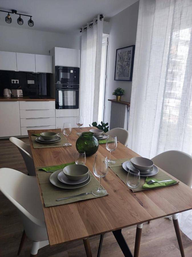 Appartement entier, 2 Appartements au Centre d'Evry proches de Paris in Évry-Courcouronnes, Essonne