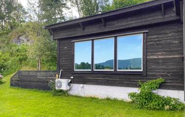 Ferienwohnung für 4 Personen, mit Terrasse und Garten, mit Haustier in Tingvoll