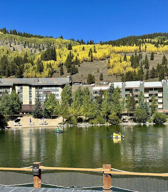 Vacation rental for 8 people, with sauna and balcony as well as hot tub in Copper Mountain