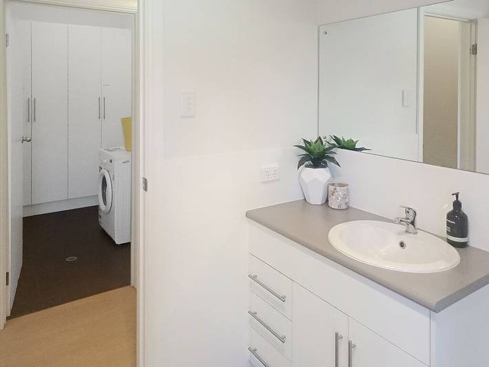 Holiday home for 6 people, with balcony and garden in Port Hughes