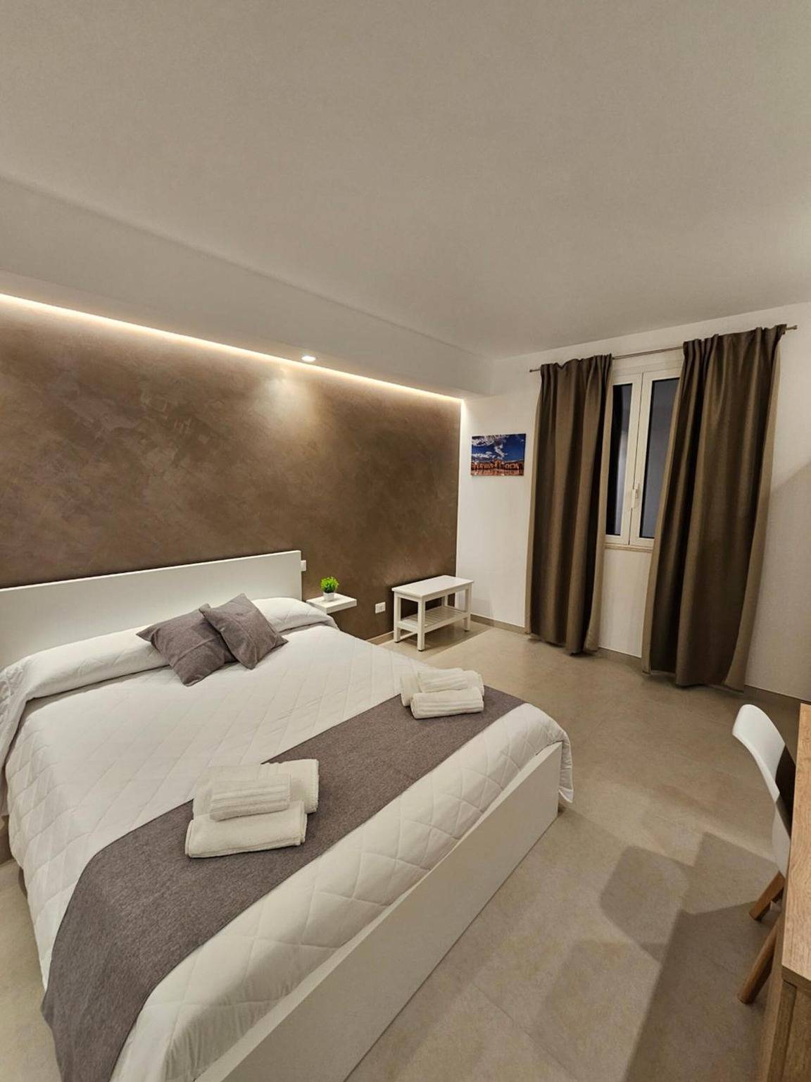 Bed and Breakfast 'Aura Beb - Tripla' in Pachino, Provincia de Siracusa