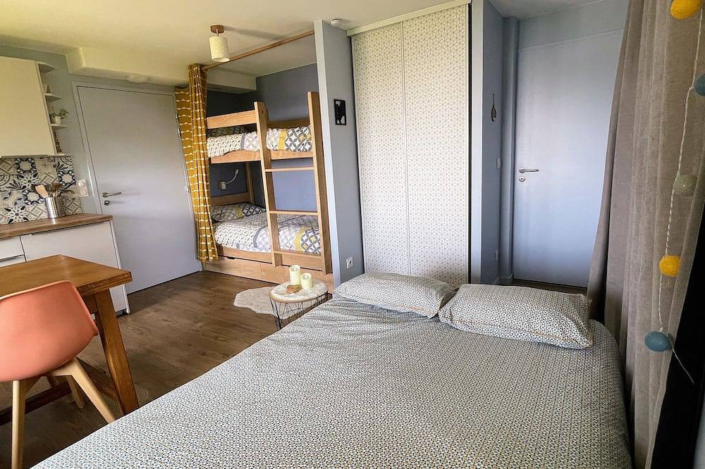 Studio cosy en chalet, niché au milieu des sapins à 70 m des pistes in Chamrousse, Parc national des Écrins