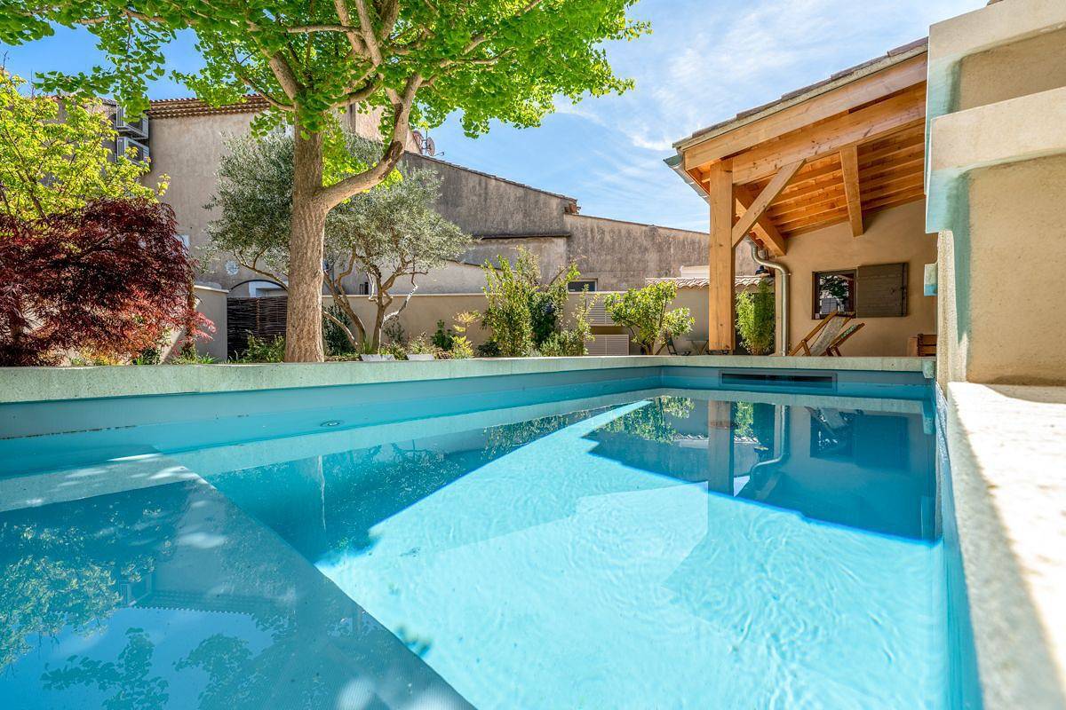 Grange Des Prairies in Lagnes, Parque natural regional del Luberon