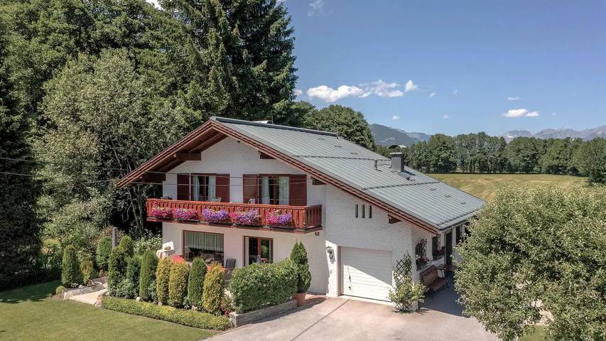 Ferienhaus für 8 Personen, mit Garten und Balkon