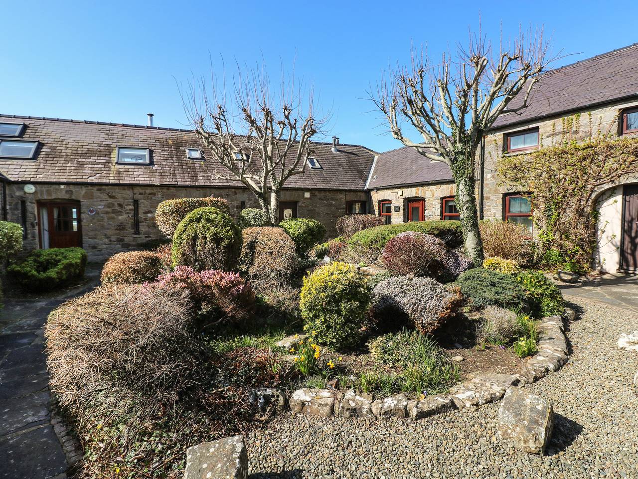 Corner Cottage in Broad Haven, Pembrokeshire