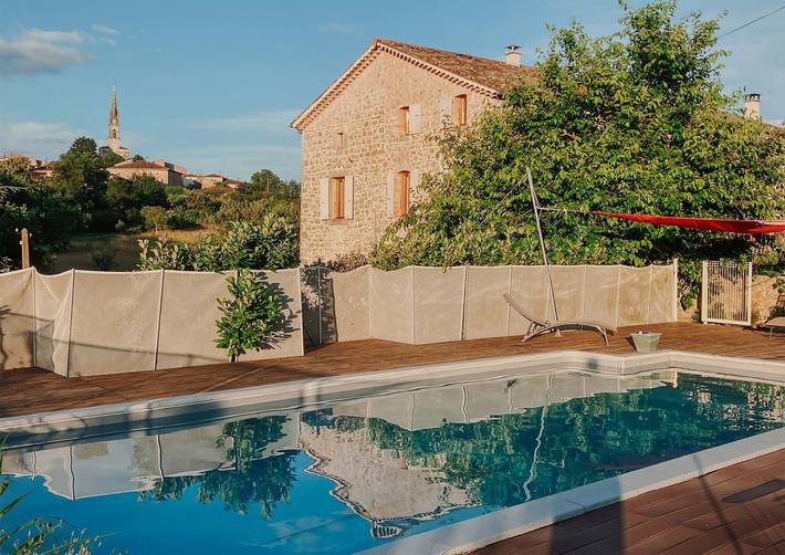 Chambre d’hôte pour 2 personnes, avec piscine et jardin à Saint-André-de-Cruzières