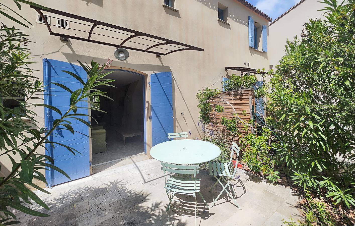Acogedor apartamento con jardín, TV y aire acondicionado cerca de Tournissan in Saint-Laurent-de-la-Cabrerisse, Region de Narbonne