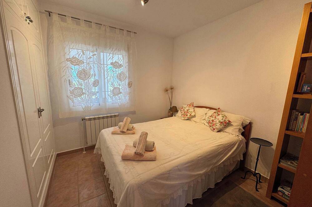 Attraktives Ferienhaus mit privatem Pool in ruhiger Sackgasse in Beniarbeig, Costa Blanca