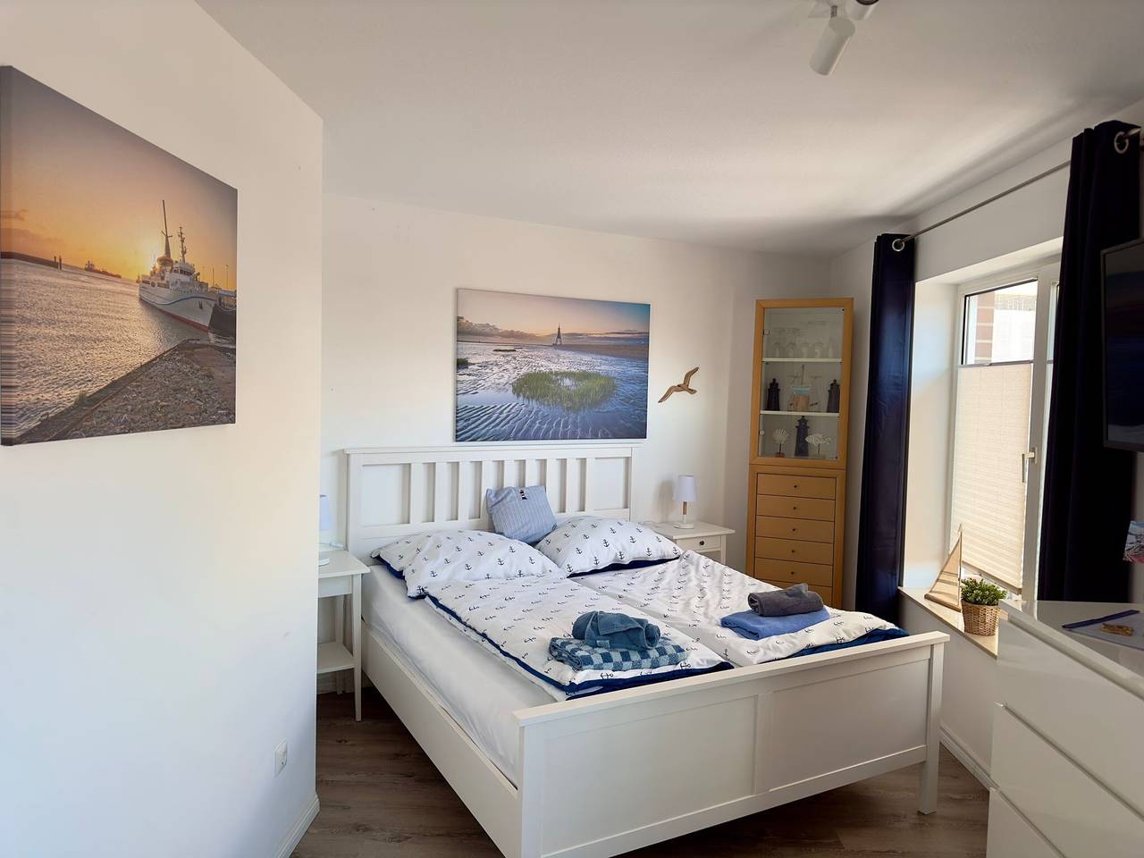 Ganze Wohnung, Fewo direkt in der City Marina /Yachthafen mit traumhaftem Blick in Hafen Cuxhaven, Cuxhaven