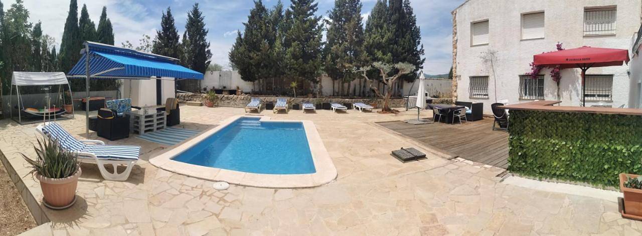 Chalet para 5 personas, con jardín además de vistas y piscina, Familias con niños - 1