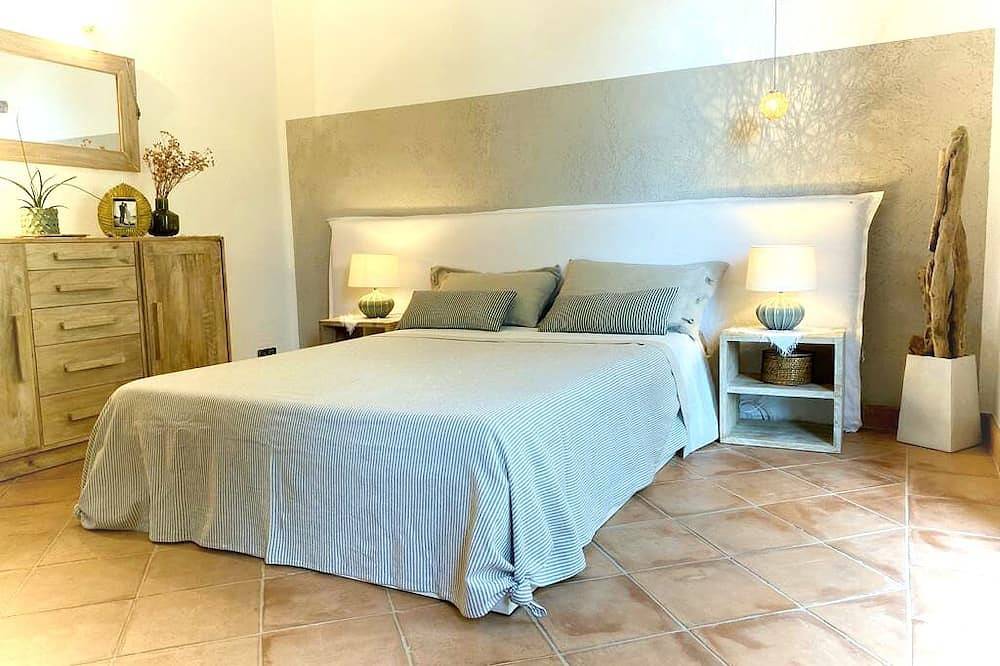 La Bouganvilla Charme & Relax with sea view in Varigotti, Finale Ligure Municipality