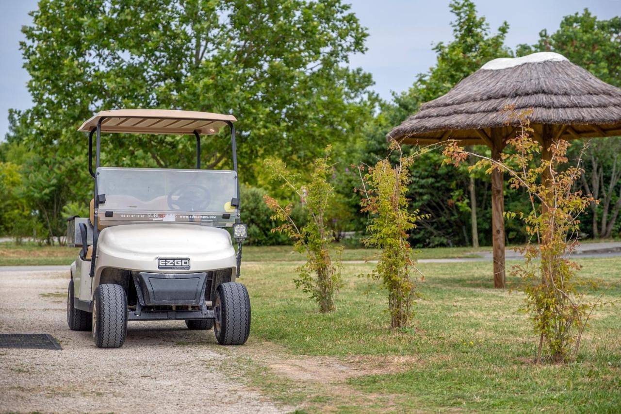 Camping Seasonova Le Plan d'Eau in Saint-Yrieix-sur-Charente, Charente
