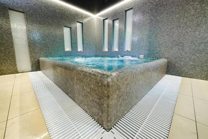 Hotel für 2 Personen, mit Sauna und Pool sowie Terrasse und Whirlpool in Oppeln - 2