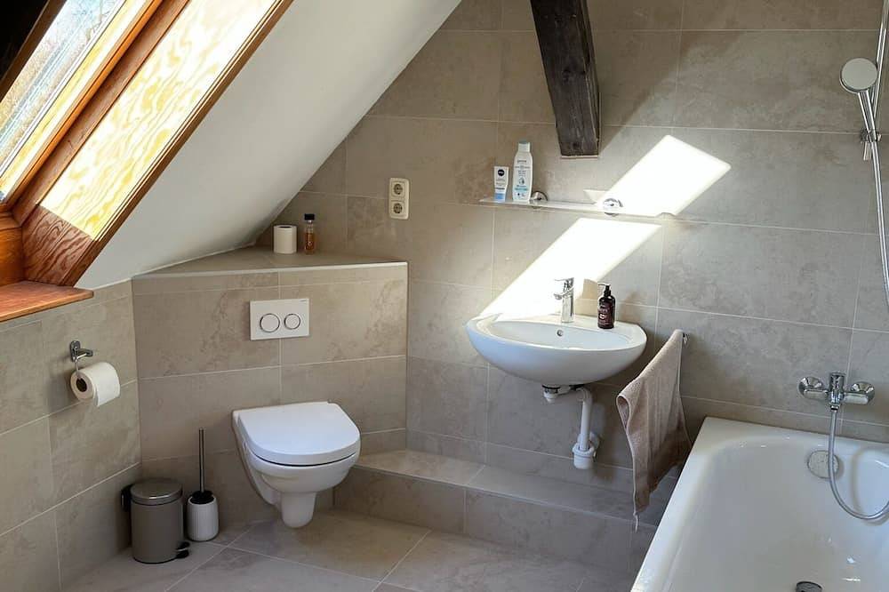 Ganze Wohnung, Ferienwohnung mit Flair am Kreßiner See in Walow, Mecklenburgische Seenplatte